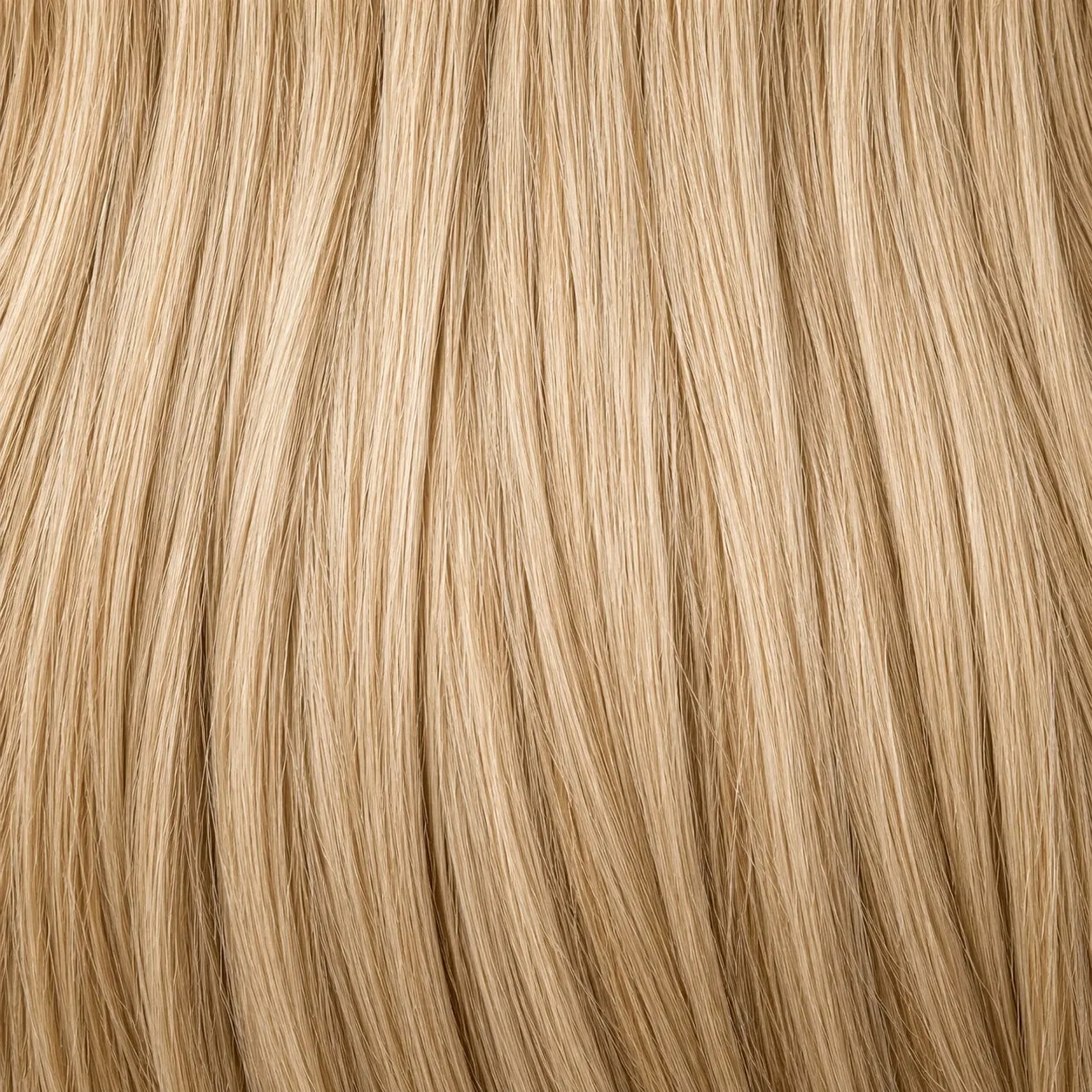 Hårprøve i fargen Naturlig blond #16